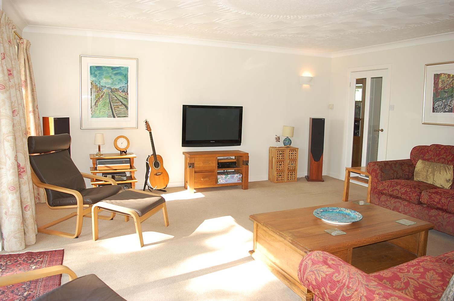 ANOTHER ROOM ASPECT